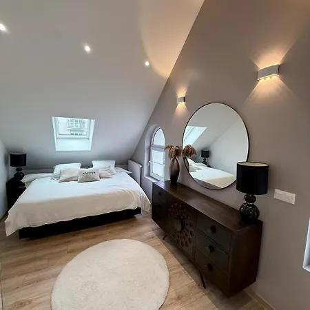 Appartement Modern Cocoon Under Roof Parking Close To Tram