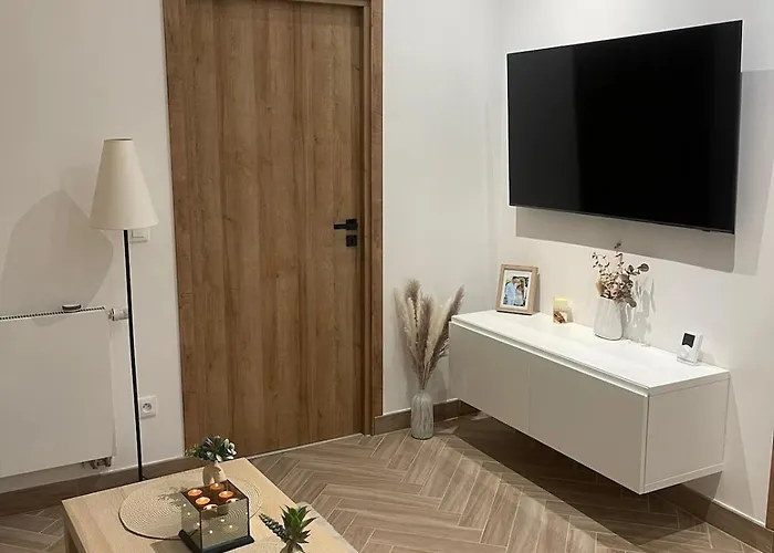 Modern Cocoon Under Roof Parking Close To Tram Appartement