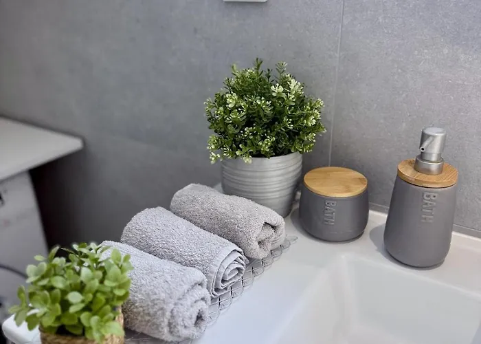 Modern Cocoon Under Roof Parking Close To Tram